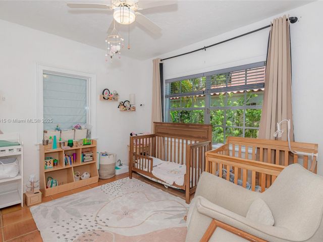 Продажа дома по адресу 1218 Madrid St - фото 6155435