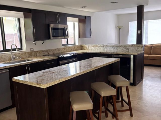 Продажа дома по адресу 1126 Lincoln St - фото 6165070