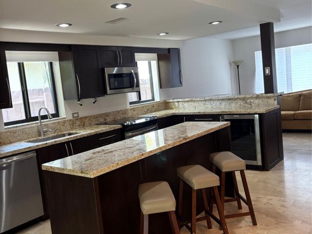 Продажа дома по адресу 1126 Lincoln St - фото 6165071