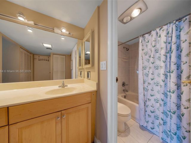 Продажа квартиры #1922 - фото 6211071