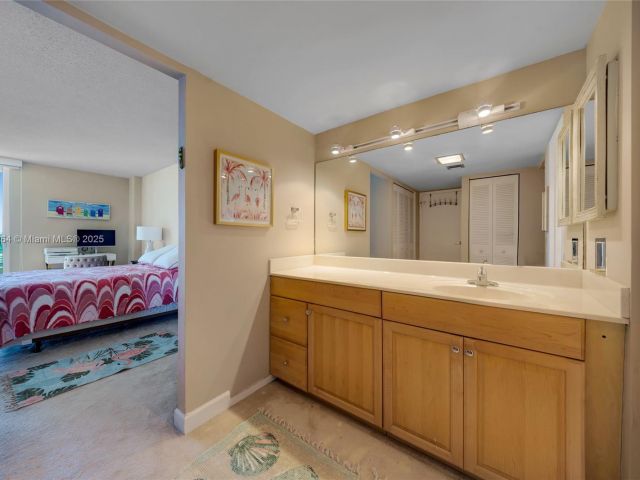 Продажа квартиры #1922 - фото 6211072