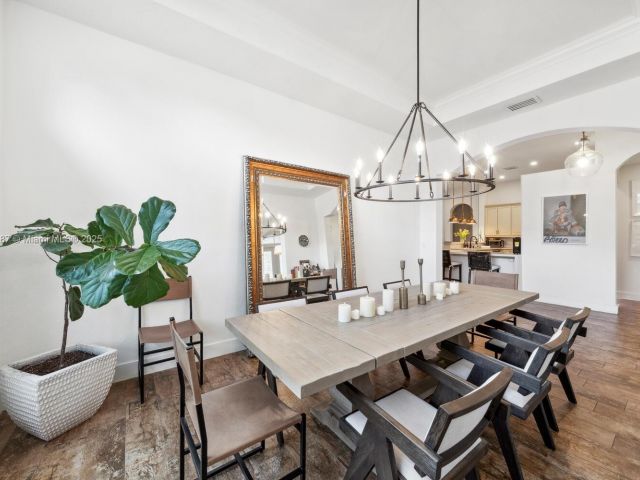 Продажа дома по адресу 4864 Tropicana Ave - фото 6153824