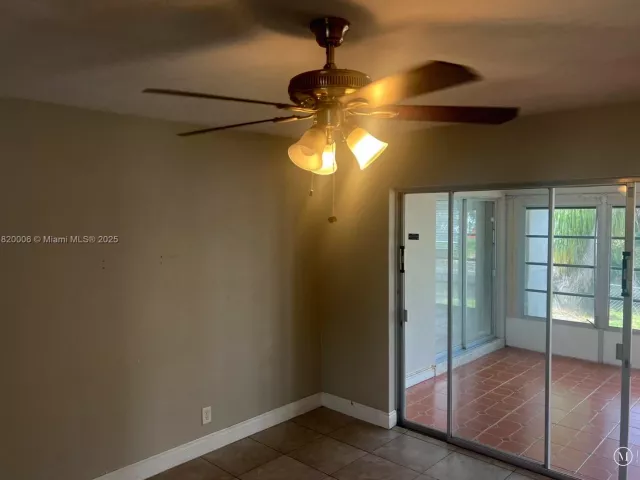 Продажа дома по адресу 2720 SW 18th St - фото 7576217