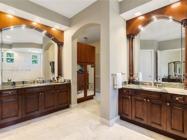 Продажа дома по адресу 180 Solano Prado - фото 6172215