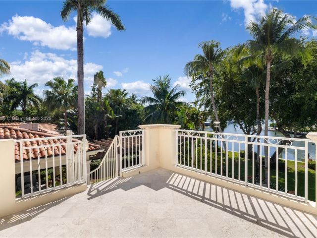 Продажа дома по адресу 180 Solano Prado - фото 6172217