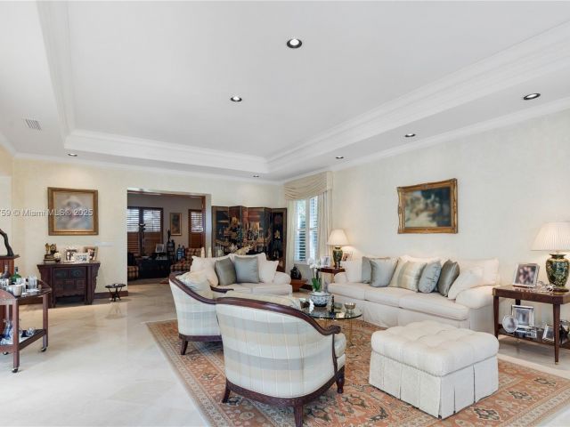 Продажа дома по адресу 180 Solano Prado - фото 6172230