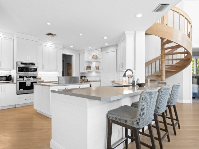 Дом в аренду по адресу 396 E Coconut Palm Road - фото 6157079