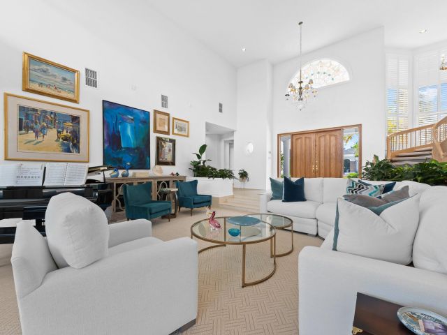 Дом в аренду по адресу 396 E Coconut Palm Road - фото 6157087