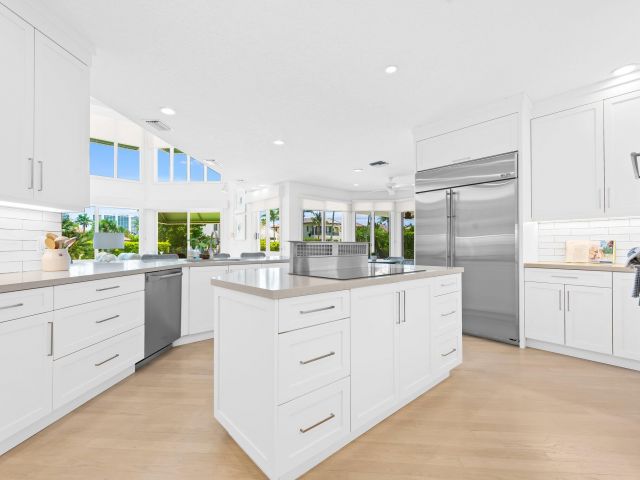 Дом в аренду по адресу 396 E Coconut Palm Road - фото 6157089