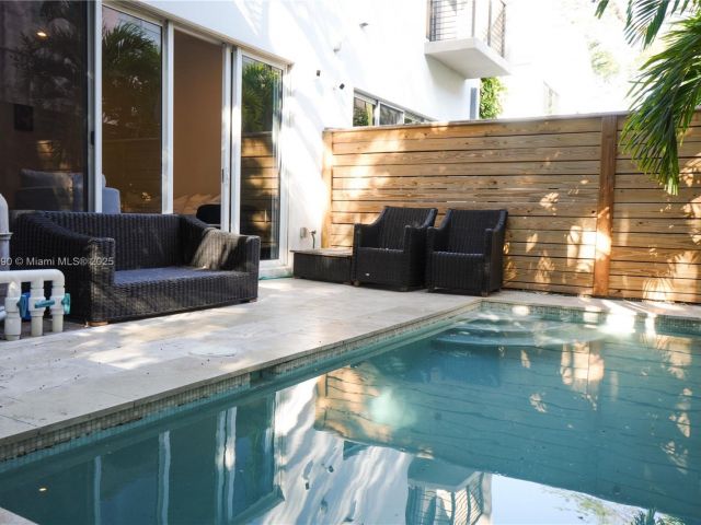 Продажа дома по адресу 2836 W Trade Ave 2836 - фото 6155332