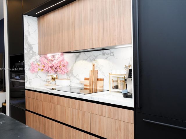 Продажа дома по адресу 2836 W Trade Ave 2836 - фото 6155337