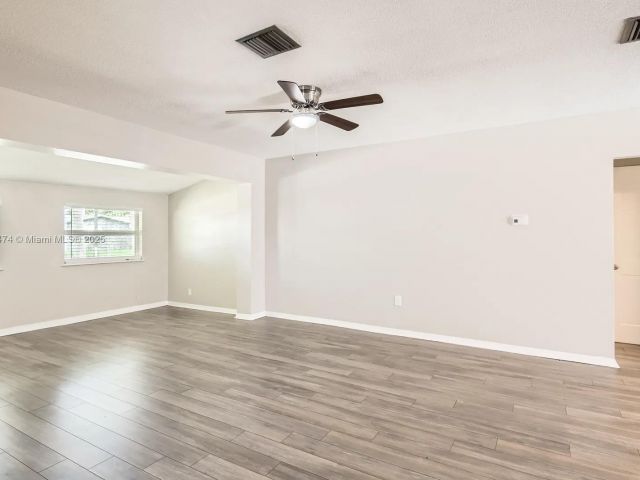 Продажа дома по адресу 5208 SW 91st Ter - фото 6170472