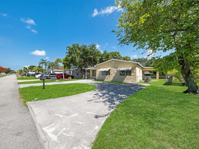 Продажа дома по адресу 6428 Plunkett St - фото 6171434