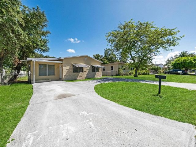 Продажа дома по адресу 6428 Plunkett St - фото 6171435