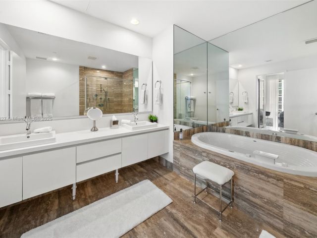 Продажа квартиры #3302 - фото 6161974