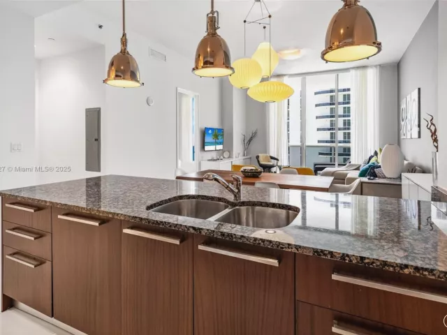 Продажа квартиры #3302 - фото 6161985