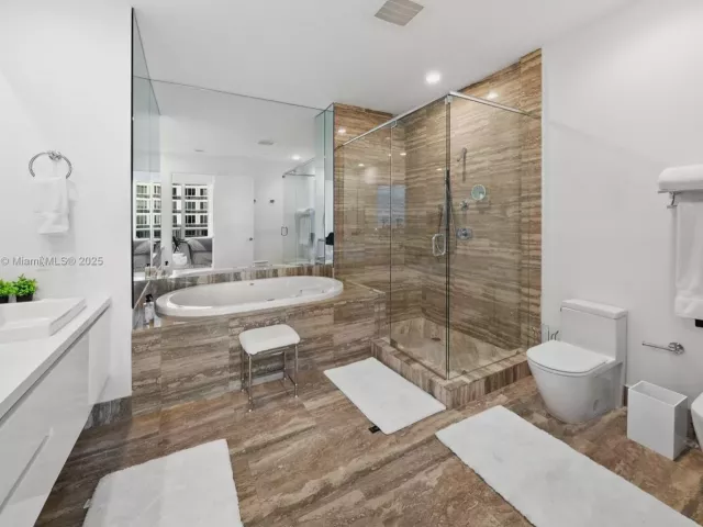 Продажа квартиры #3302 - фото 6161975