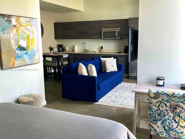 Продажа квартиры #2406 - фото 6157320