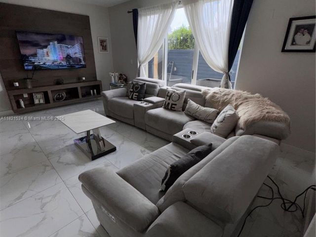 Продажа дома по адресу 13745 SW 113th Ln - фото 6159219