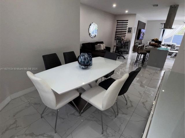 Продажа дома по адресу 13745 SW 113th Ln - фото 6159221