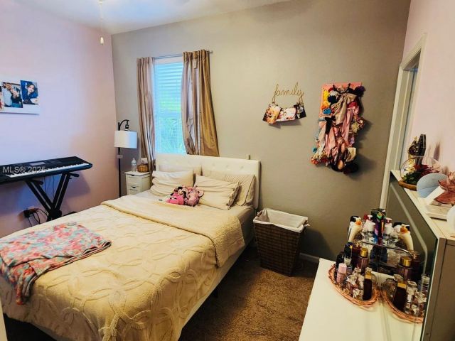 Продажа дома по адресу 2190 SE 2nd St - фото 6186886