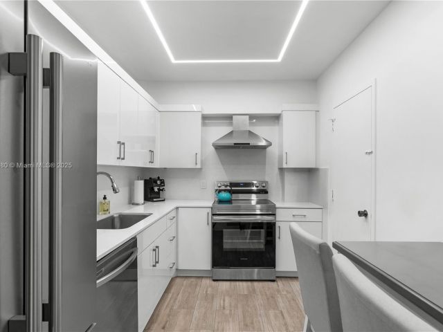 Продажа квартиры #11E - фото 6158508