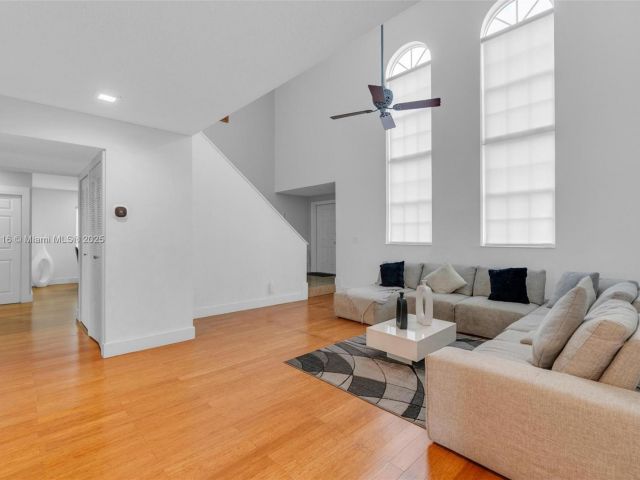 Продажа дома по адресу 12367 SW 250th St - фото 6159971