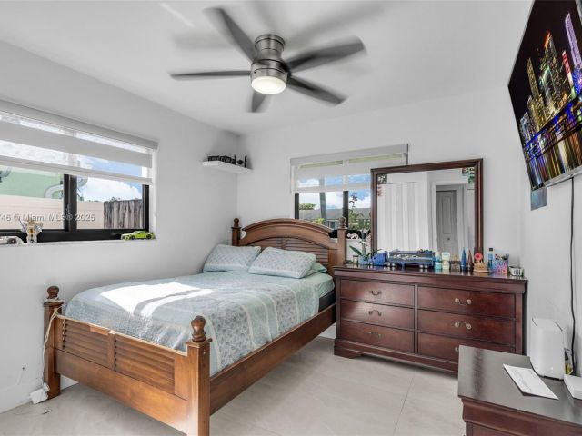 Продажа дома по адресу 7100 Mcclellan St - фото 6161051