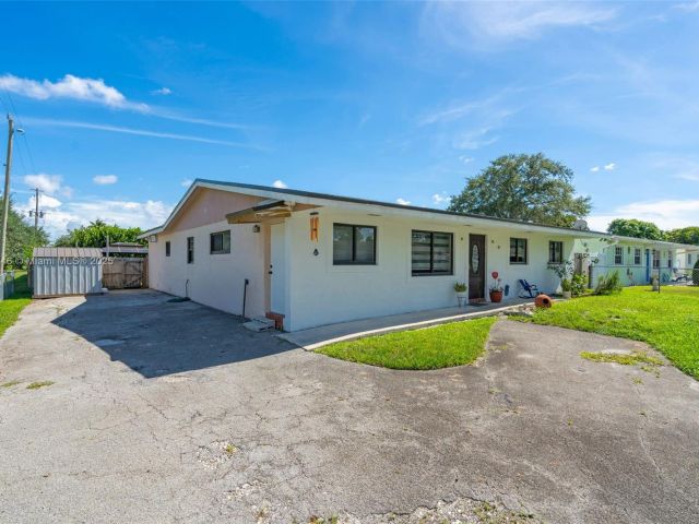 Продажа дома по адресу 7100 Mcclellan St - фото 6161063