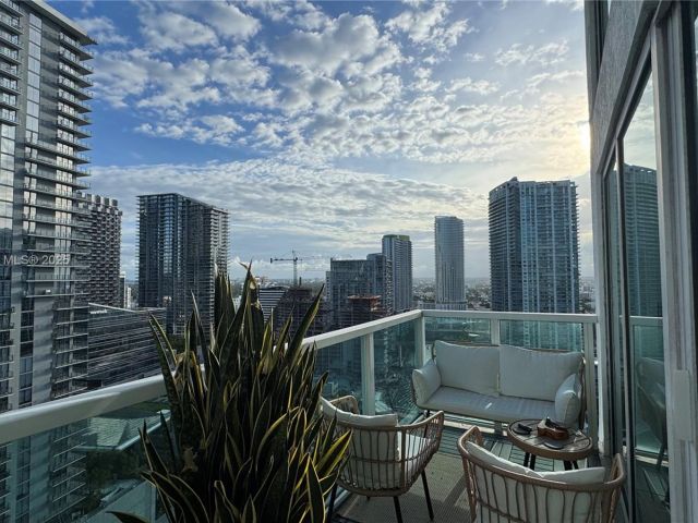 Продажа квартиры #1716 - фото 6161719