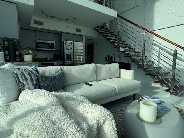 Продажа квартиры #1716 - фото 6161735