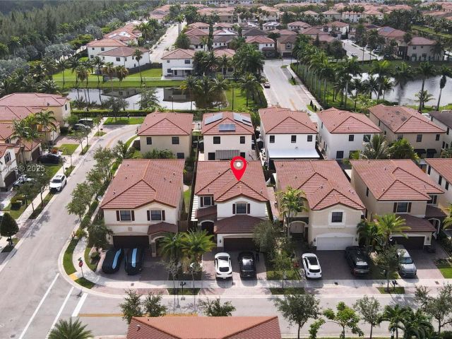 Продажа дома по адресу 8885 NW 100th Pl - фото 6159842