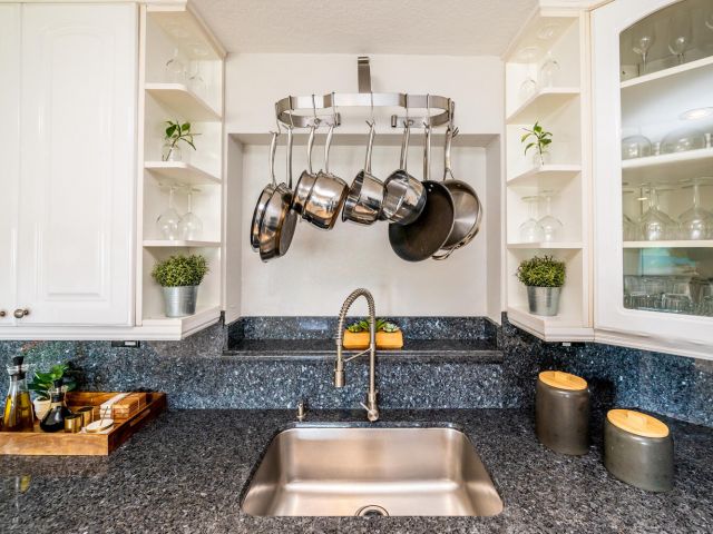 Дом в аренду по адресу 1841 SE 6th Street - фото 6187003