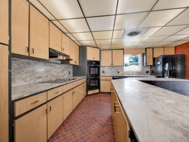 Продажа дома по адресу 5025 SW 90th Ct - фото 6160511