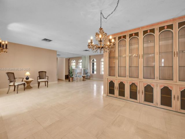 Продажа дома по адресу 5025 SW 90th Ct - фото 6160513