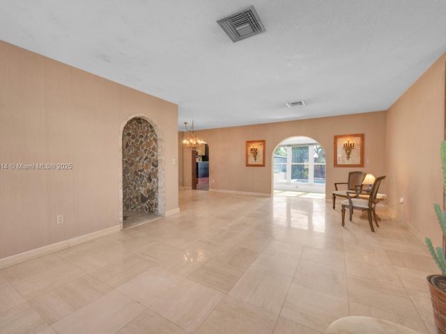 Продажа дома по адресу 5025 SW 90th Ct - фото 6160515