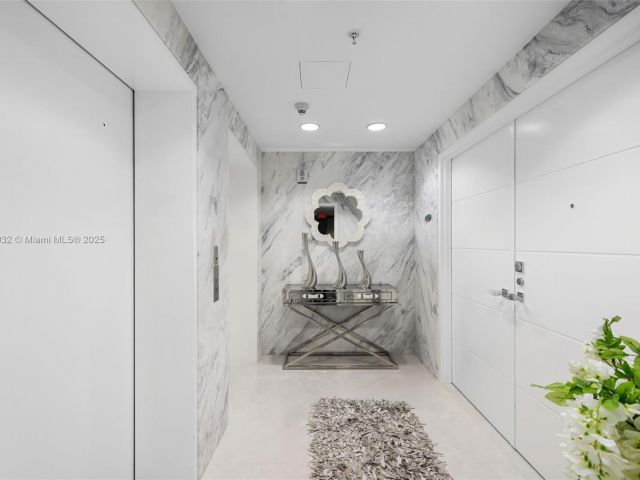 Продажа квартиры #5306 - фото 6164159