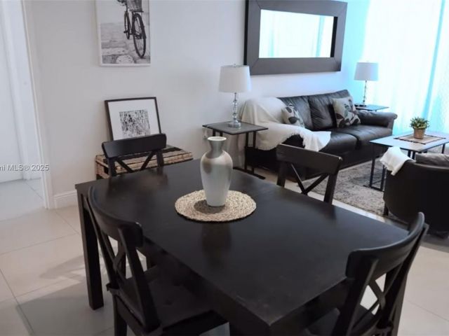 Продажа квартиры #411 - фото 7435629