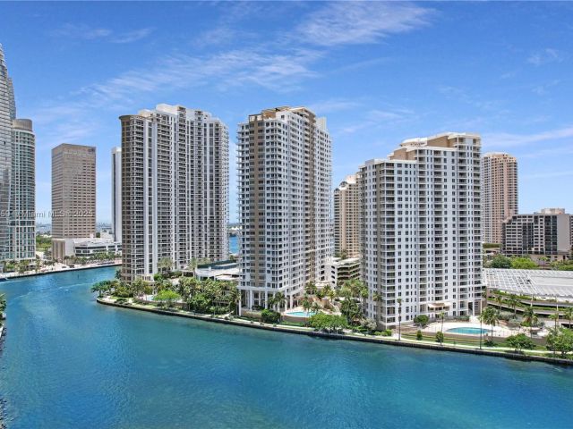 Продажа квартиры #2210 - фото 6161000