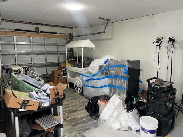 Продажа дома по адресу 7110 SW 11th St - фото 6160466