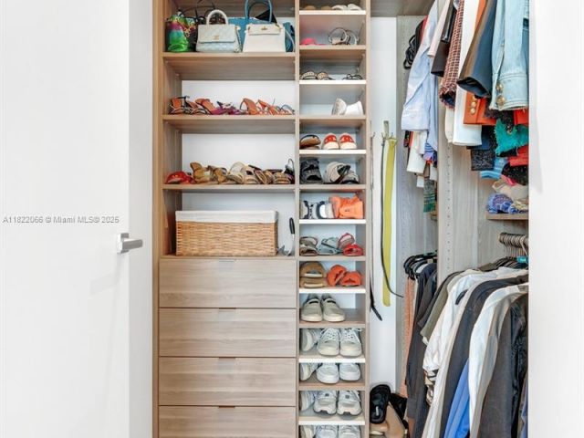 Продажа квартиры #805 - фото 6186800