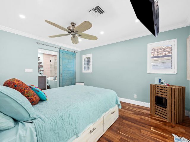 Продажа дома по адресу 1098 SW 2nd Street - фото 6162764