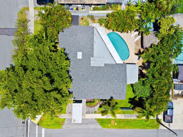 Продажа дома по адресу 1098 SW 2nd Street - фото 6162772