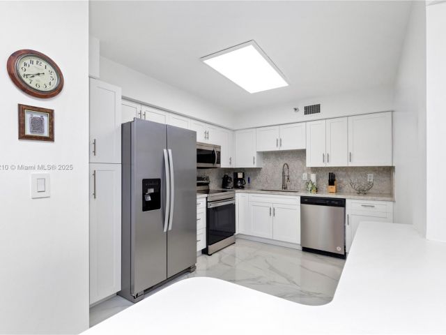 Продажа квартиры #2108 - фото 7428628