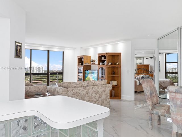 Продажа квартиры #2108 - фото 7428632