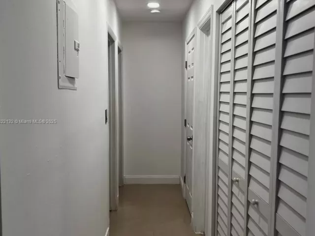 Продажа дома по адресу 7151 Pershing St - фото 6161338