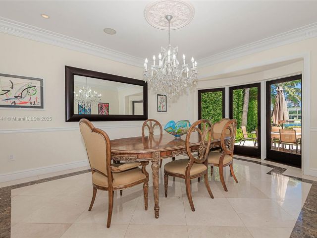 Продажа дома по адресу 6535 Allison Rd - фото 6161314