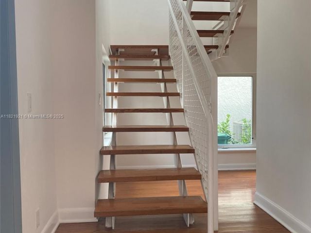 Дом в аренду по адресу 527 SW 20th Rd - фото 6161621