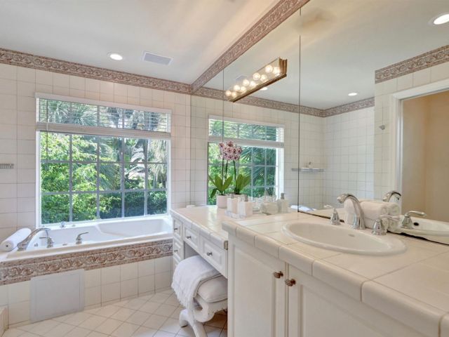 Продажа дома по адресу 2614 Clematis Place - фото 6168670