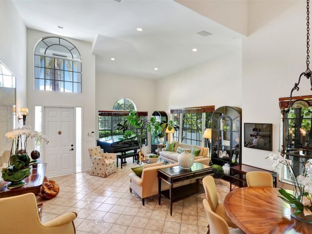 Продажа дома по адресу 2614 Clematis Place - фото 6168684